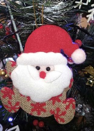 Новогоднее украшение подвеска Санта Клаус со снежинками