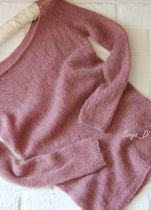 Шикарный свитер из итальянской пряжи. сухая роза