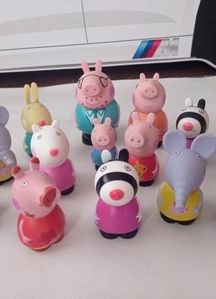 Гумови іграшки для ванної peppa pig друзі пеппи