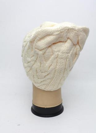 Женская вязаная зимняя шапка на флисе арт.44 молоко