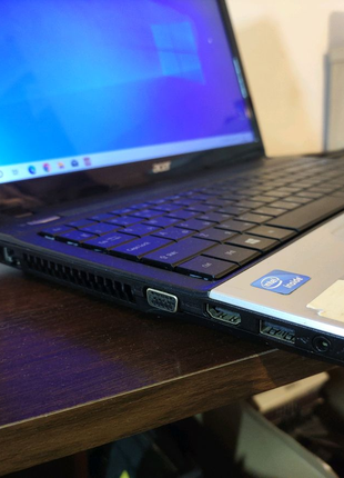 Ноутбук Acer E1-531 у відмінному стані з новим акб