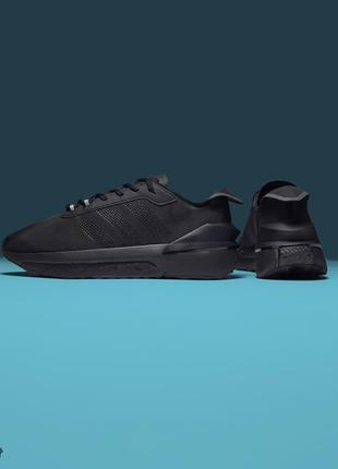 Adidas avryn black. оригинал. размер 42.5-27см