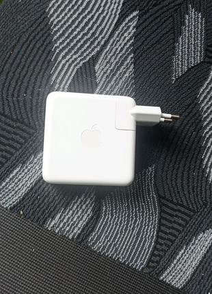 Power Adapter 61w