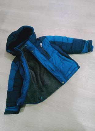 Теплящая куртка 3-4 года