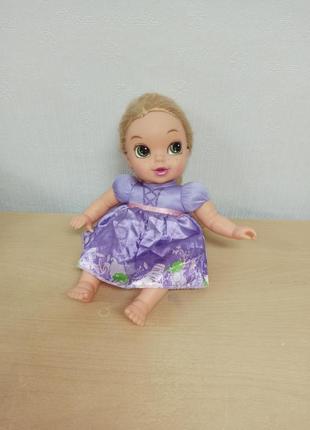 Кукла принцесса рапунцель princess deluxe baby rapunzel disney