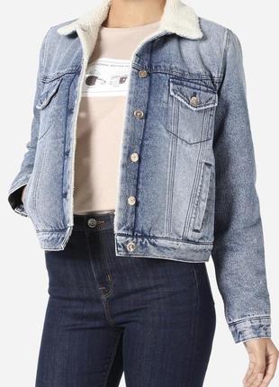 Джинсова шерпа джинсівка куртка з хутром colin’s базова блакитна