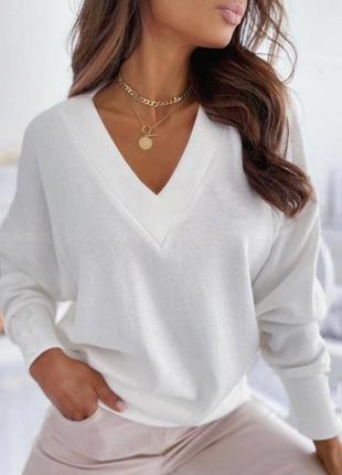Базовый белый пуловер xs-s трикотажный джемпер свитер