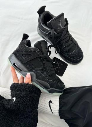 Nike air jordan retro 4 x kaws black premium