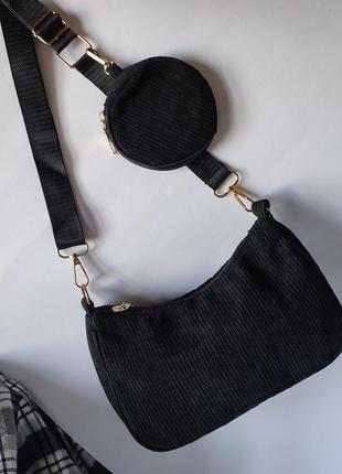 Вельветовая черная сумочка кросс-боди