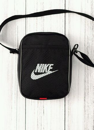 Сумка Nike через плечо барсетка