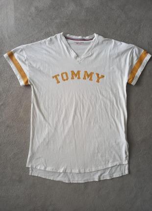 Брендова футболка tommy hilfiger.