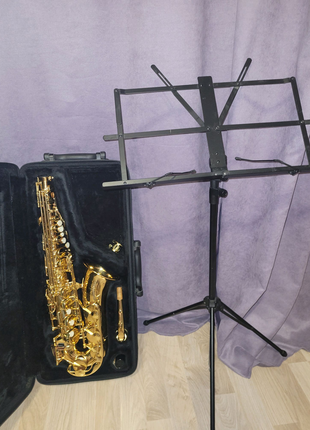 Комплект Саксофон Yamaha і тримач для нот Rockstand