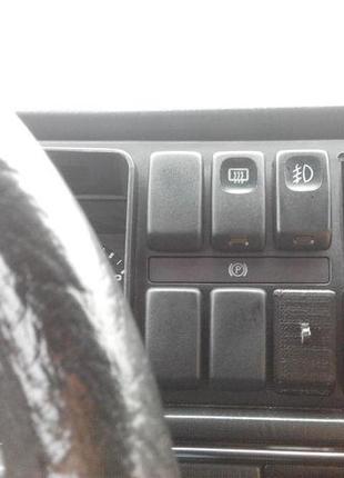 Кнопка приборной панели Volkswagen Golf mk2