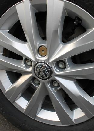Колпачок колесного болта VW Transporter - крышка