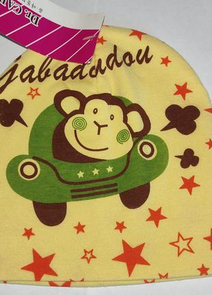Детская тоненькая шапочка ОГ 44-46см обезьянка на машине жёлтая