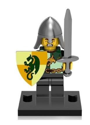 Фигурка европейский рыцарь средневековый воин с мечем