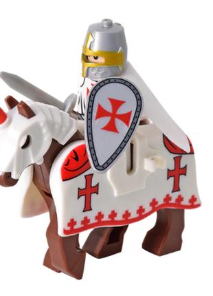Фигурка европейский конный рыцарь тамплиер крестоносец