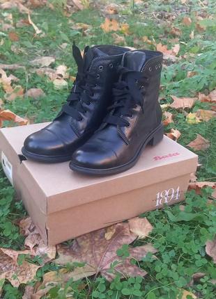 Женские черные ботинки на шнурках bata, кожа 100%