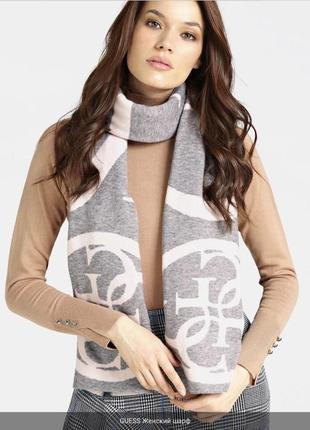 Красивый двухсторонний шарф с логотипом от guess