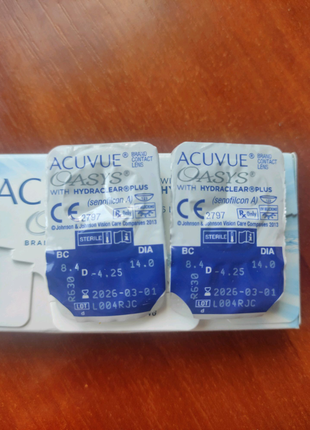 Контактні лінзи Acuvue Oasys