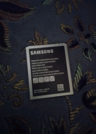 Батарея на Samsung j7