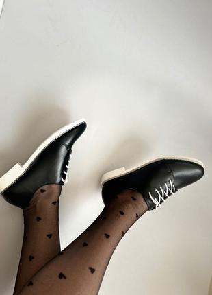 Жіночі туфлі чорні і беж