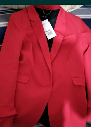 Пиджак красный