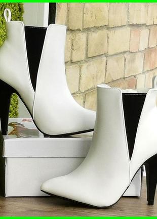 Жіночі черевики білі на каблуці шкіряні модельні ботильйони (р...