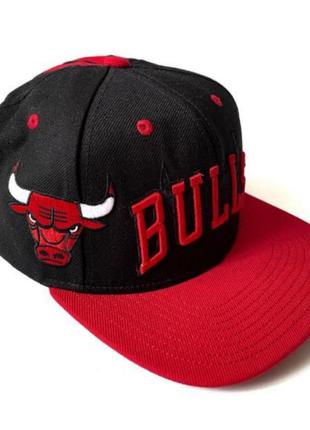 Снепбек . snapbacks . adidas . chicago bulls .винтаж