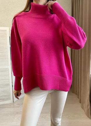 Малиновый женский свитер