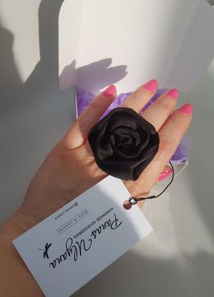 Цветок-кольцо роза черная из искусственного шелка армани - 4,5 см