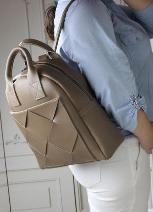 Женский стильный, качественный рюкзак для девушек капучино