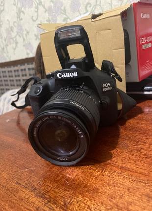 Продам фотоаппарат Canan EOS 4000D