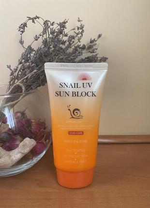 Солнцезащитный крем jigott с муцином улитки spf 50+/pa+++
