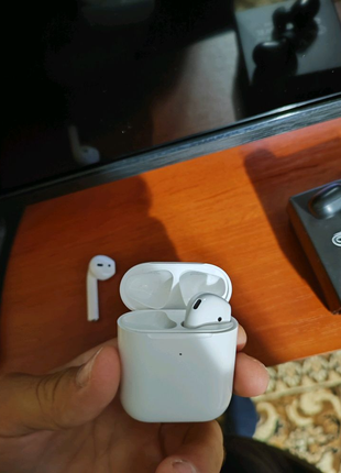 Наушники Apple AirPods 2