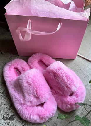 Тёплые пушистые женские меховые комнатные тапочки ( цвет Барби)