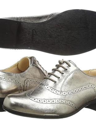 Серебряные кожаные туфли, броги от clarks
