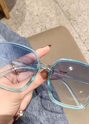 Солнцезащитные женские очки квадратные голубые