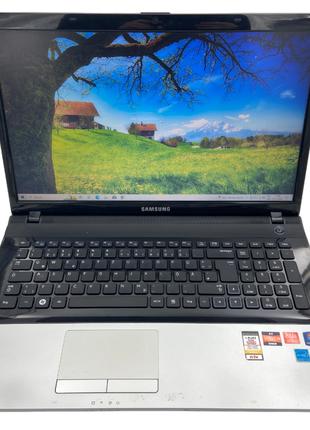 Ноутбук Samsung 305E AMD A4-3305M 4 GB RAM 750 GB HDD [17.3'']...