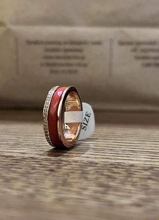 Керамическое кольцо женское красное с камнями