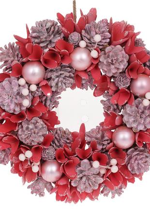 Венок новогодний с декором из шишек, шаров и ягод, 34см, цвет ...