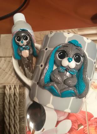 Чашка с декором из полимерной глины, зайка