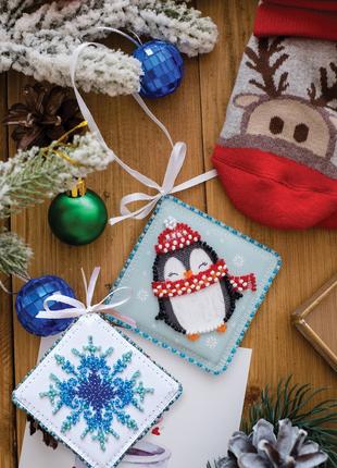 Набор для вышивки бисером новогодней игрушки Милый пингвиненок...
