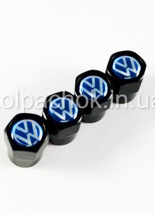 Колпачки на ниппеля VolksWagen черные/синий лого