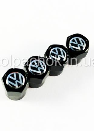 Колпачки на ниппеля VolksWagen черные/черный лого