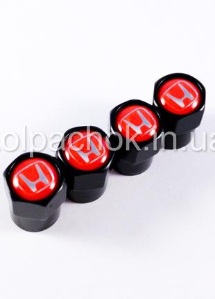 Колпачки на ниппеля Honda черные/красный лого