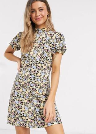 Короткое платье с цветочным принтом от miss selfridge