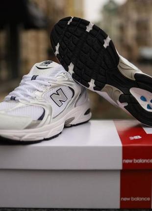 Кроссовки светлые new balance