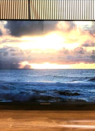 Новий! Без рамковий ТБ 4к Samsung 42 Smart Television