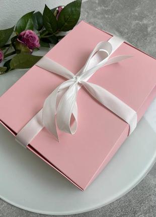 Красивая розовая упаковка, упаковка для пижам, пакет подарочны...